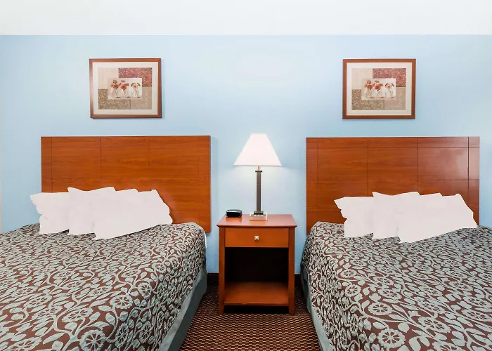 Days Inn By Wyndham Ankeny - Des Moines