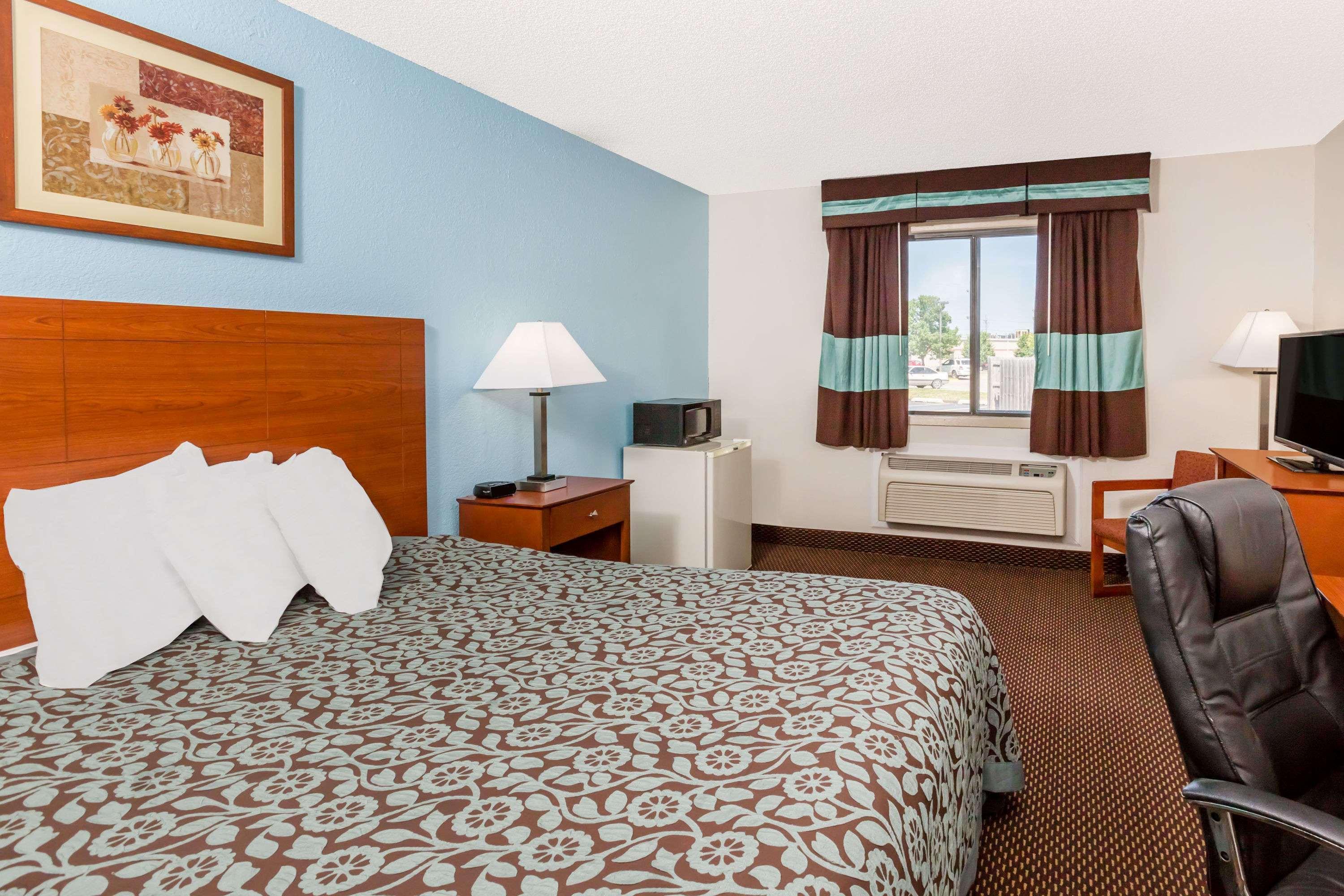 Days By Wyndham - Des Moines Motel Ankeny