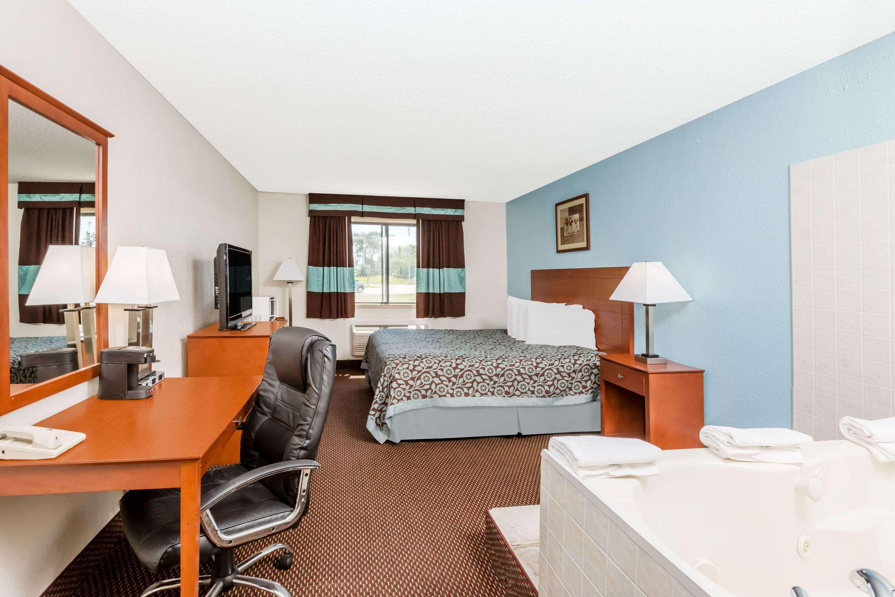 Motel Days By Wyndham - Des Moines