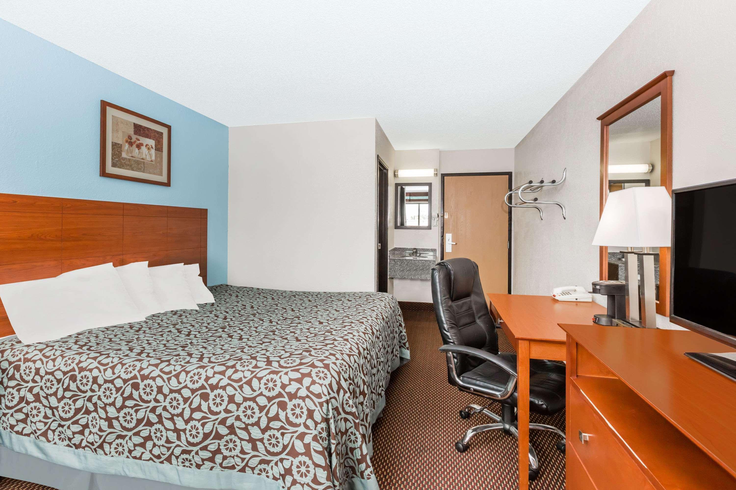 Motel Days By Wyndham - Des Moines 3*